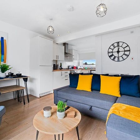 Village Cwtch Whitchurch 2 Bedroom Apartment Cardiff Extérieur photo