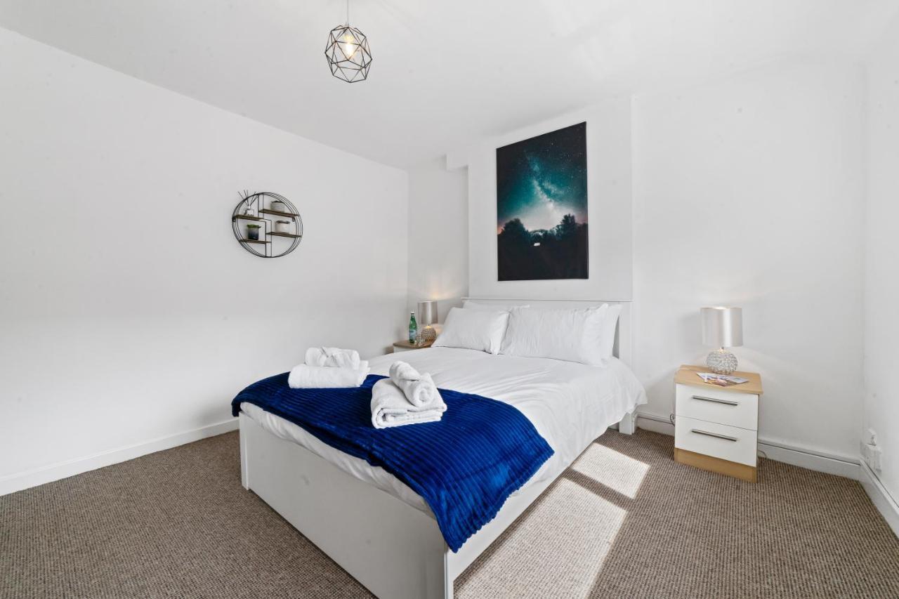 Village Cwtch Whitchurch 2 Bedroom Apartment Cardiff Extérieur photo