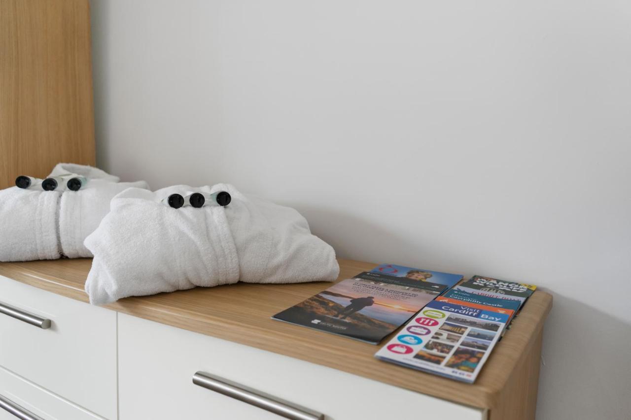 Village Cwtch Whitchurch 2 Bedroom Apartment Cardiff Extérieur photo